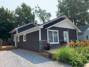 Sandy Cove Cottage, Crystal Beach
